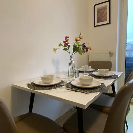 Moderne Nähe Hauptbahnhof